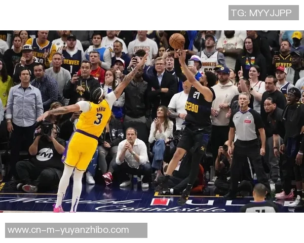 勇士与骑士第四场激战回顾双方明星球员表现分析与赛后总结